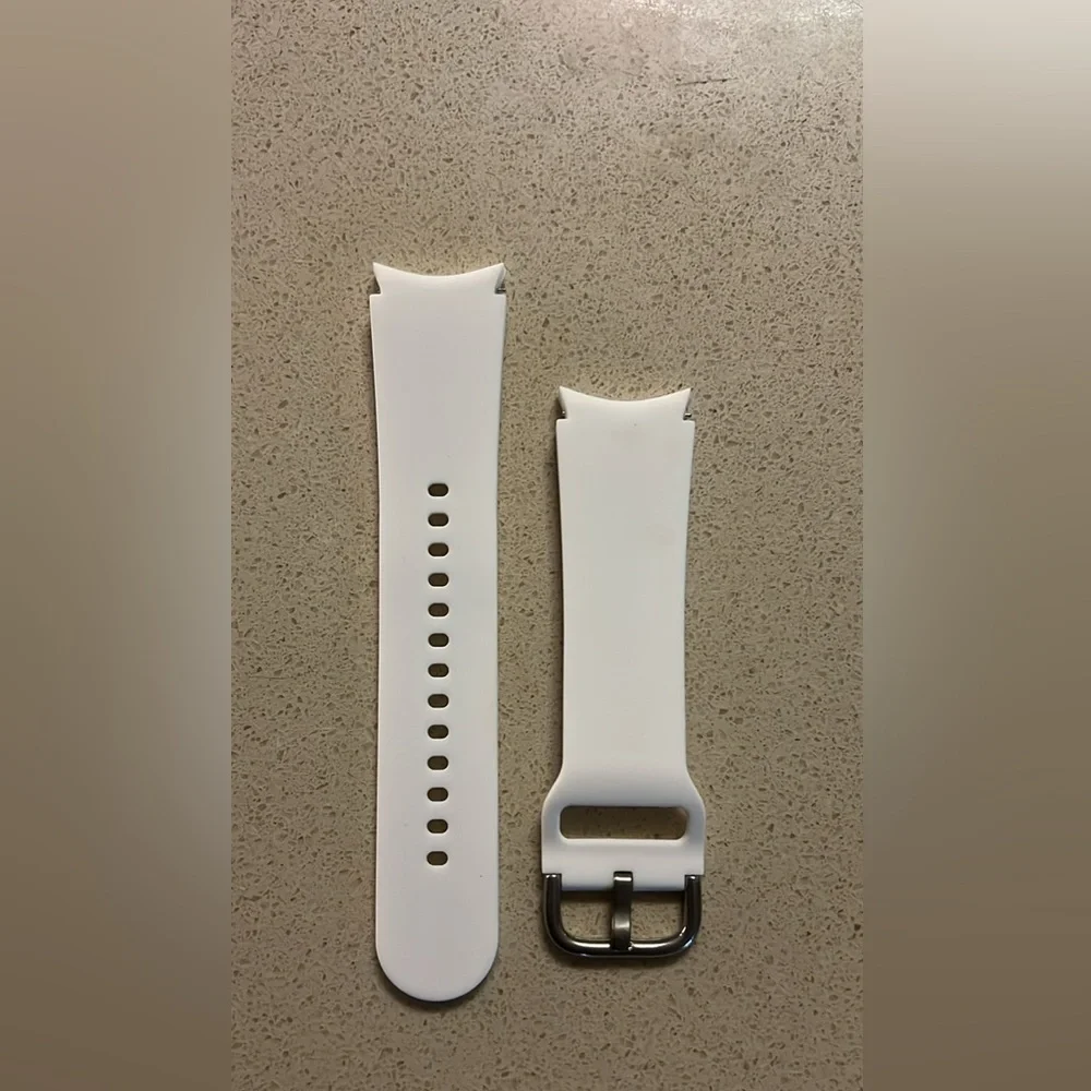 Galaxy Watch band‎ (brand new) ( 4/5/6)